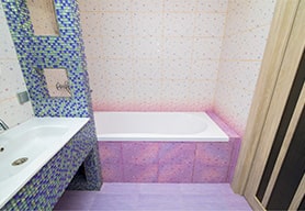 Яркий капитальный ремонт в ванной комнате 4 кв.м.