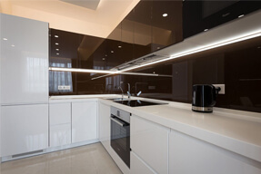 Реализованный дизайнерский ремонт кухни 9 кв.м в современном стиле