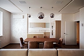Практичный дизайн-проект гостиной-столовой 25 кв.м. в современном стиле